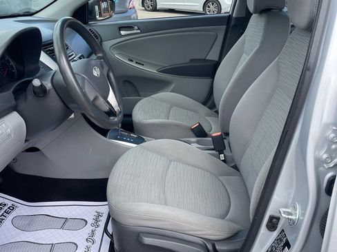 Used 2015 Hyundai Accent GLS image 9