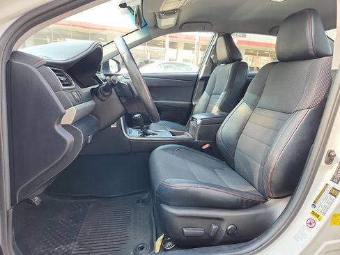 Used 2017 Toyota Camry SE FWD image 13