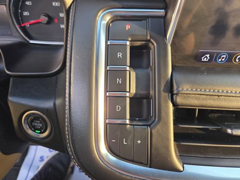 Used 2021 Chevrolet Tahoe Z71 AWD/4WD image 17