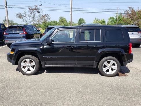 Used 2015 Jeep Patriot Latitude AWD/4WD image 6