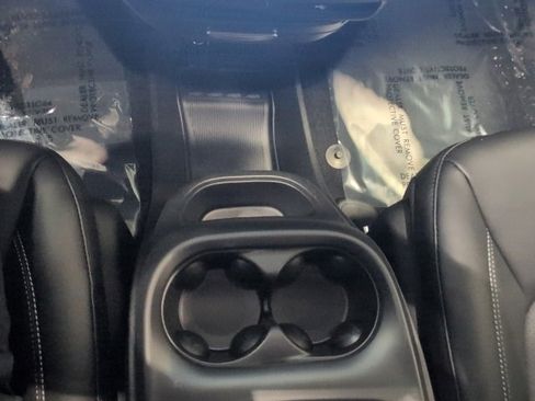 New 2026 Chrysler Pacifica Select image 22