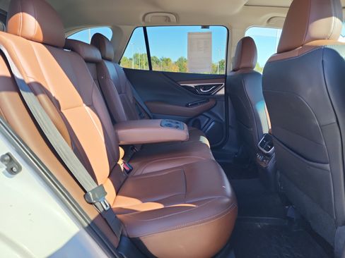 Used 2022 Subaru Outback Touring image 15