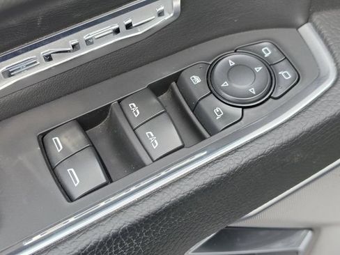 Used 2024 GMC Sierra 1500 Denali AWD/4WD image 25