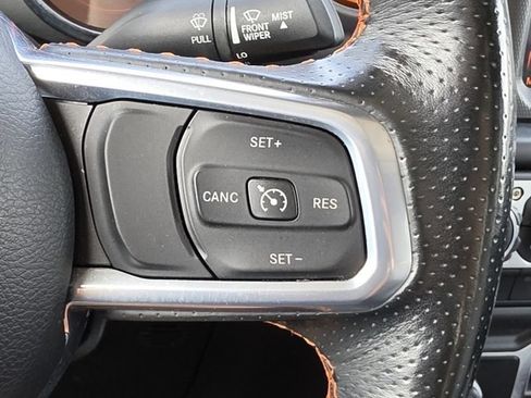 Used 2022 Jeep Gladiator Mojave w/ LED Lighting Group AWD/4WD image 17