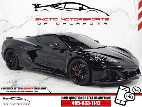 Used 2024 Chevrolet Corvette Z06 RWD image 1