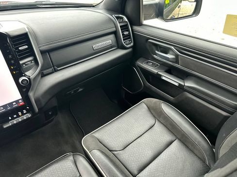 Used 2023 RAM 1500 Laramie AWD/4WD image 21