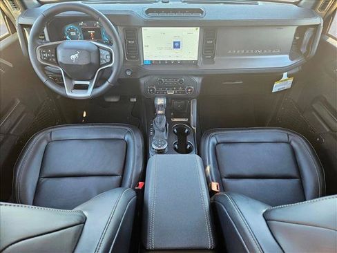 New 2025 Ford Bronco Badlands AWD/4WD image 15