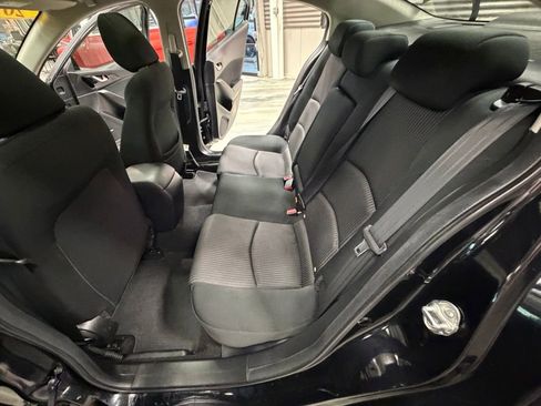 Used 2015 MAZDA MAZDA3 i Touring w/ Technology Package image 49