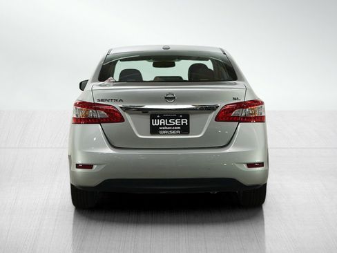 Used 2015 Nissan Sentra SL w/ SL Premium Package image 4