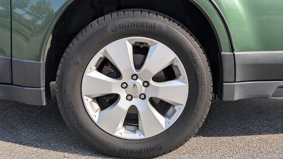 Used 2011 Subaru Outback 2.5i Premium w/ All-Weather Pkg AWD/4WD image 25