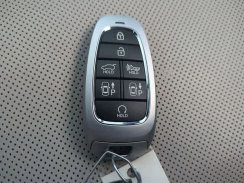 Used 2024 Hyundai Tucson Limited image 36