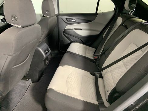 Used 2020 Chevrolet Equinox LS w/ LS Convenience Package image 17