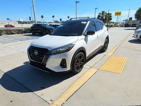 Used 2024 Nissan Kicks SR w/ SR Premium Package image 8