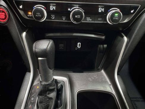 Used 2020 Honda Accord EX image 34