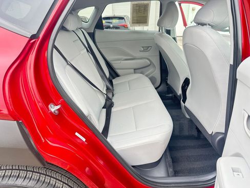 Used 2025 Hyundai Kona SEL image 25