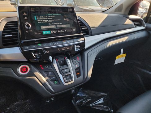 New 2026 Honda Odyssey EX-L image 9