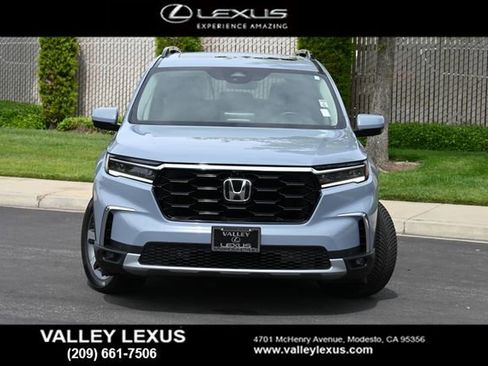 Used 2024 Honda Pilot Elite image 2