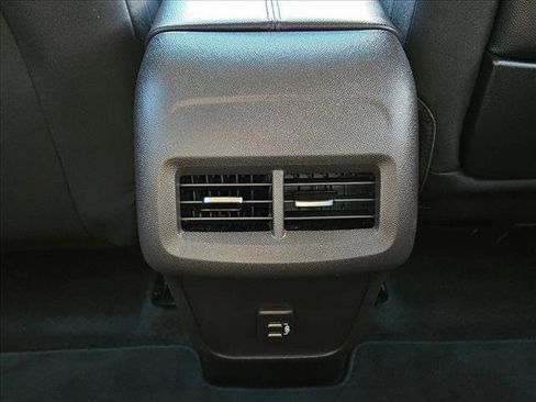 Certified 2024 GMC Terrain SLE image 17