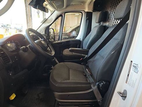 Used 2025 RAM ProMaster 2500 w/ U-Haul Equipment Group FWD image 2