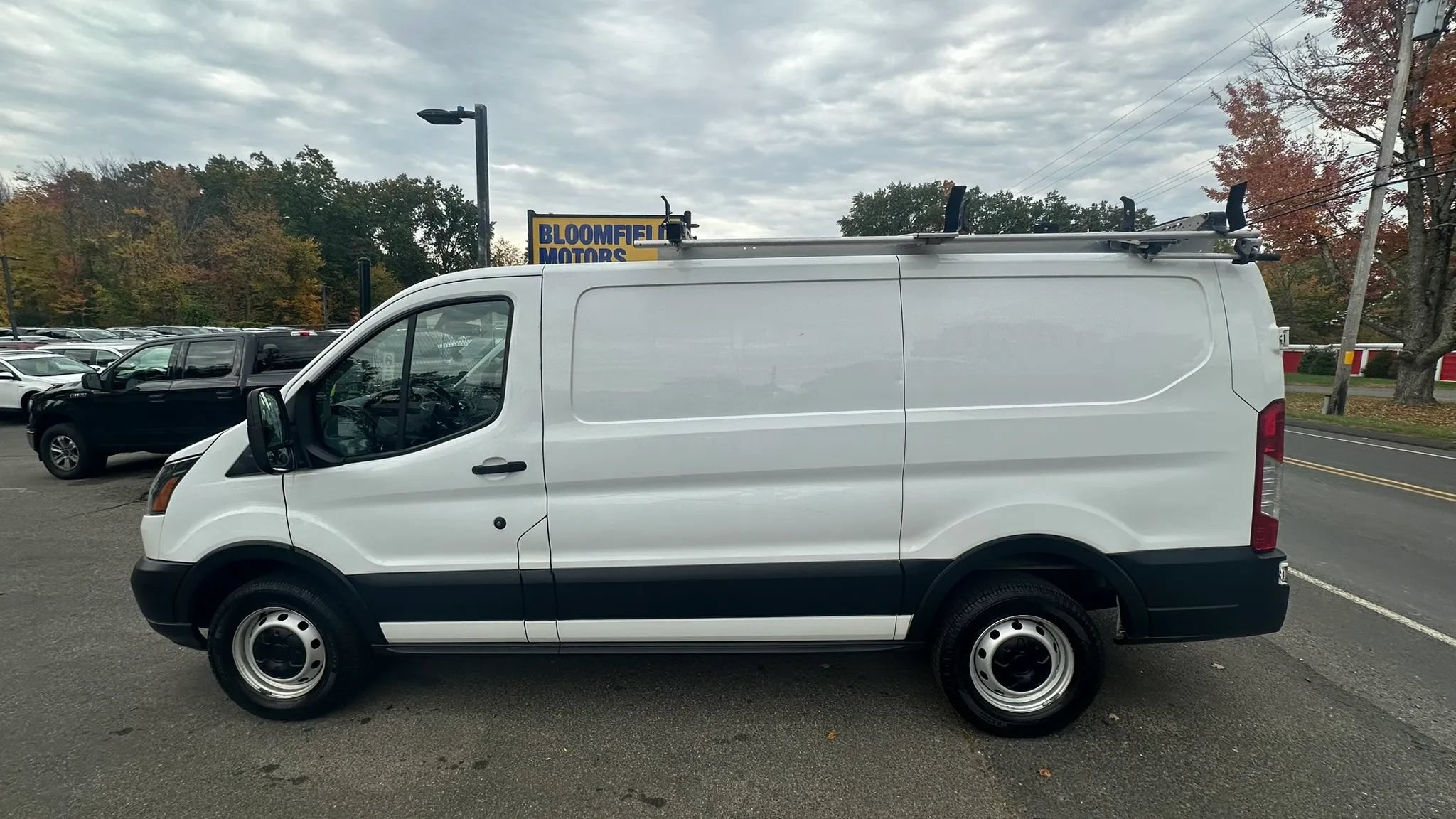 Used 2019 Ford Transit 250 130 Low Roof RWD image 8
