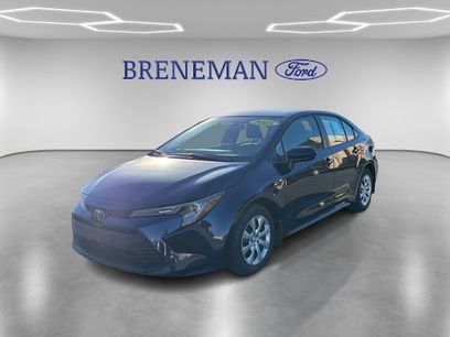 Used 2025 Toyota Corolla LE