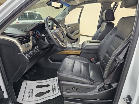 Used 2017 GMC Yukon Denali w/ Open Road Package image 19