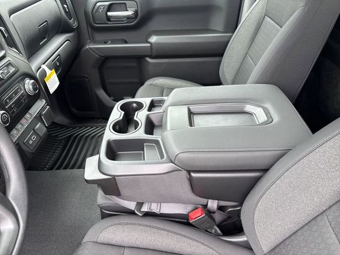 New 2026 GMC Sierra 1500 Pro AWD/4WD image 15