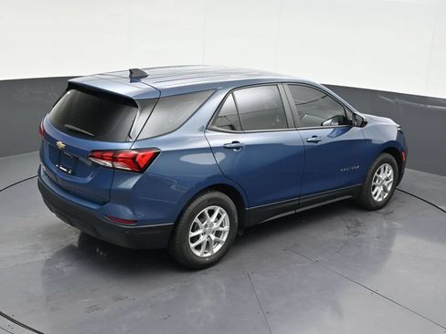 Used 2024 Chevrolet Equinox LS w/ Driver Confidence II Package FWD image 19