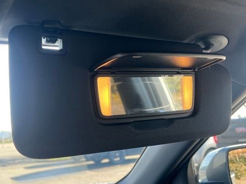 New 2026 Chevrolet Equinox LT w/ Safety and Technology Package FWD image 33