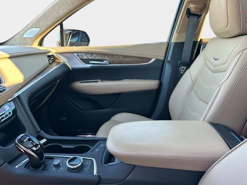 Used 2024 Cadillac XT5 Premium Luxury w/ Platinum Package image 23