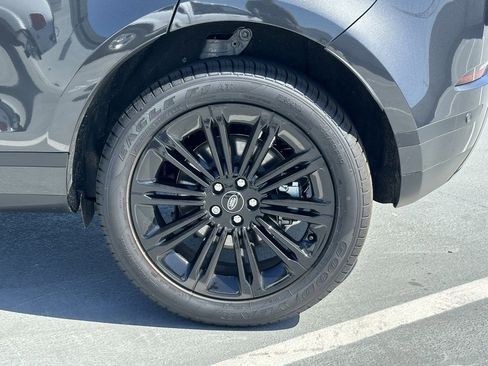 Used 2024 Land Rover Range Rover Evoque S image 9