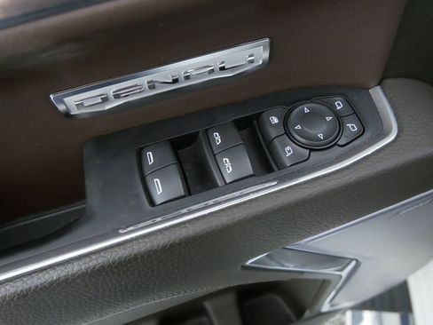 Used 2024 GMC Sierra 1500 Denali AWD/4WD image 17