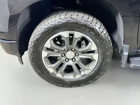 Used 2024 Chevrolet Silverado 1500 High Country AWD/4WD image 8
