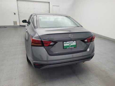 Used 2025 Nissan Altima 2.5 SV FWD image 6