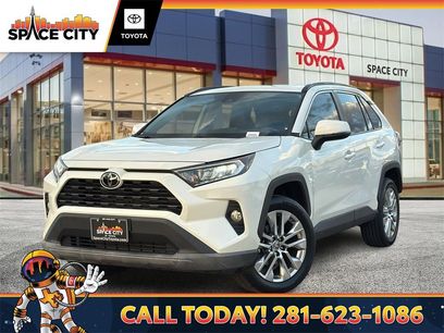 Used 2021 Toyota RAV4 XLE Premium w/ Carpet Mat Package (TMS)
