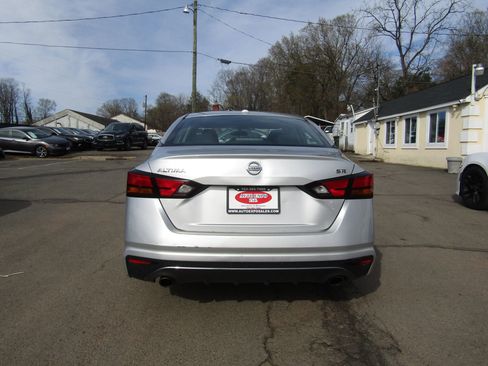 Used 2019 Nissan Altima 2.5 SR image 6