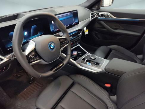 Certified 2025 BMW i4 eDrive40 w/ Premium Package image 4