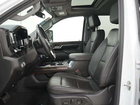 Used 2024 GMC Sierra 2500 SLT w/ SLT Convenience Package AWD/4WD image 25