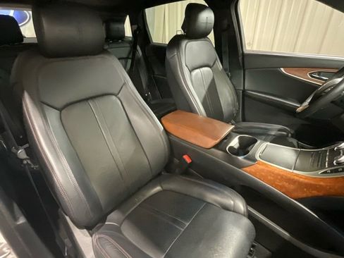 Used 2017 Lincoln MKX Black Label w/ Driver Assistance Package image 13