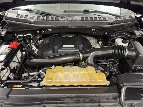 Used 2018 Ford F150 Raptor w/ Equipment Group 802A Luxury image 39