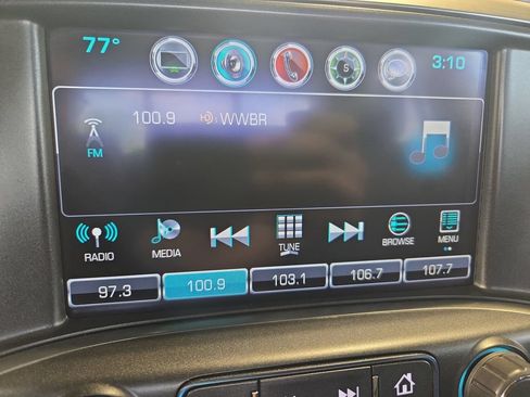 Used 2017 Chevrolet Silverado 1500 LTZ Z71 w/ LTZ Plus Package AWD/4WD image 23