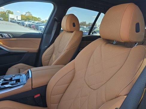 New 2026 BMW X5 xDrive40i w/ Premium Package image 13