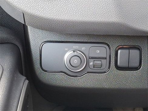 Used 2025 Mercedes-Benz Sprinter 2500 image 26