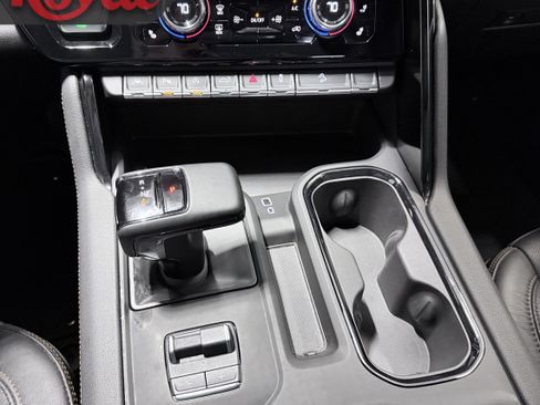 Used 2025 GMC Sierra 1500 AT4 w/ AT4 Premium Package AWD/4WD image 24