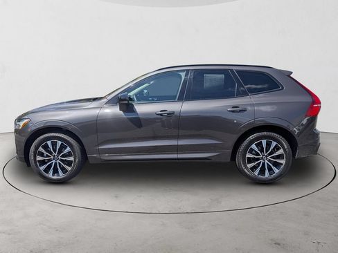Certified 2025 Volvo XC60 B5 Core AWD/4WD image 9