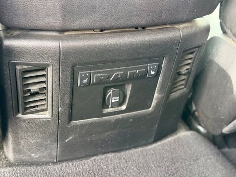 Used 2015 RAM 1500 Laramie w/ Convenience Group image 24