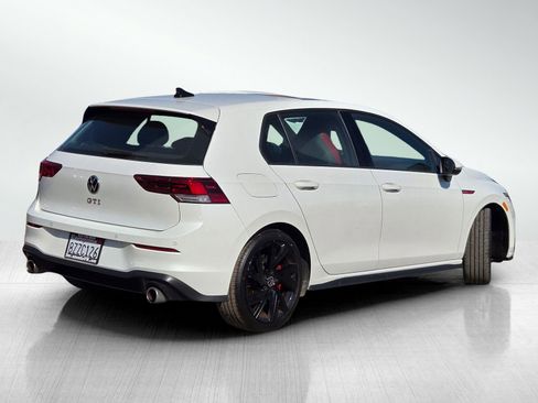 Used 2022 Volkswagen GTI SE w/ SE Leather Package image 4