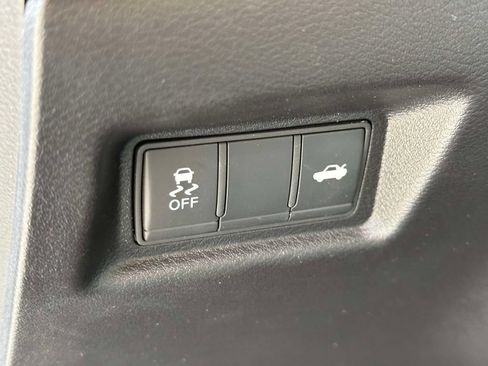 Used 2023 INFINITI Q50 Luxe AWD/4WD image 29