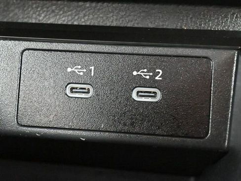 Used 2025 Nissan Kicks SV image 21