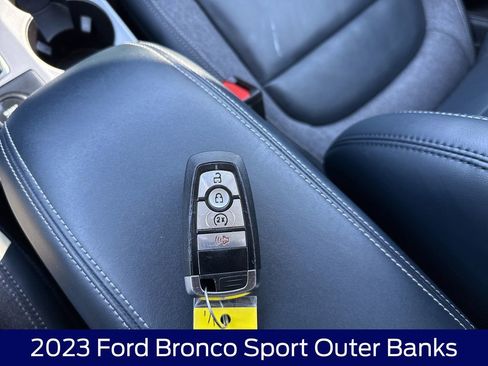 Used 2023 Ford Bronco Sport Outer Banks w/ Tech Package AWD/4WD image 27